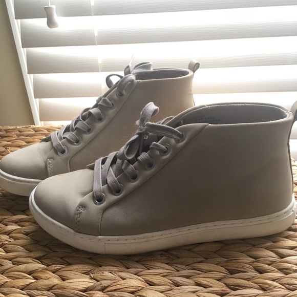 Bloomingdale's Shoes - Kenneth Cole reaction sneakers